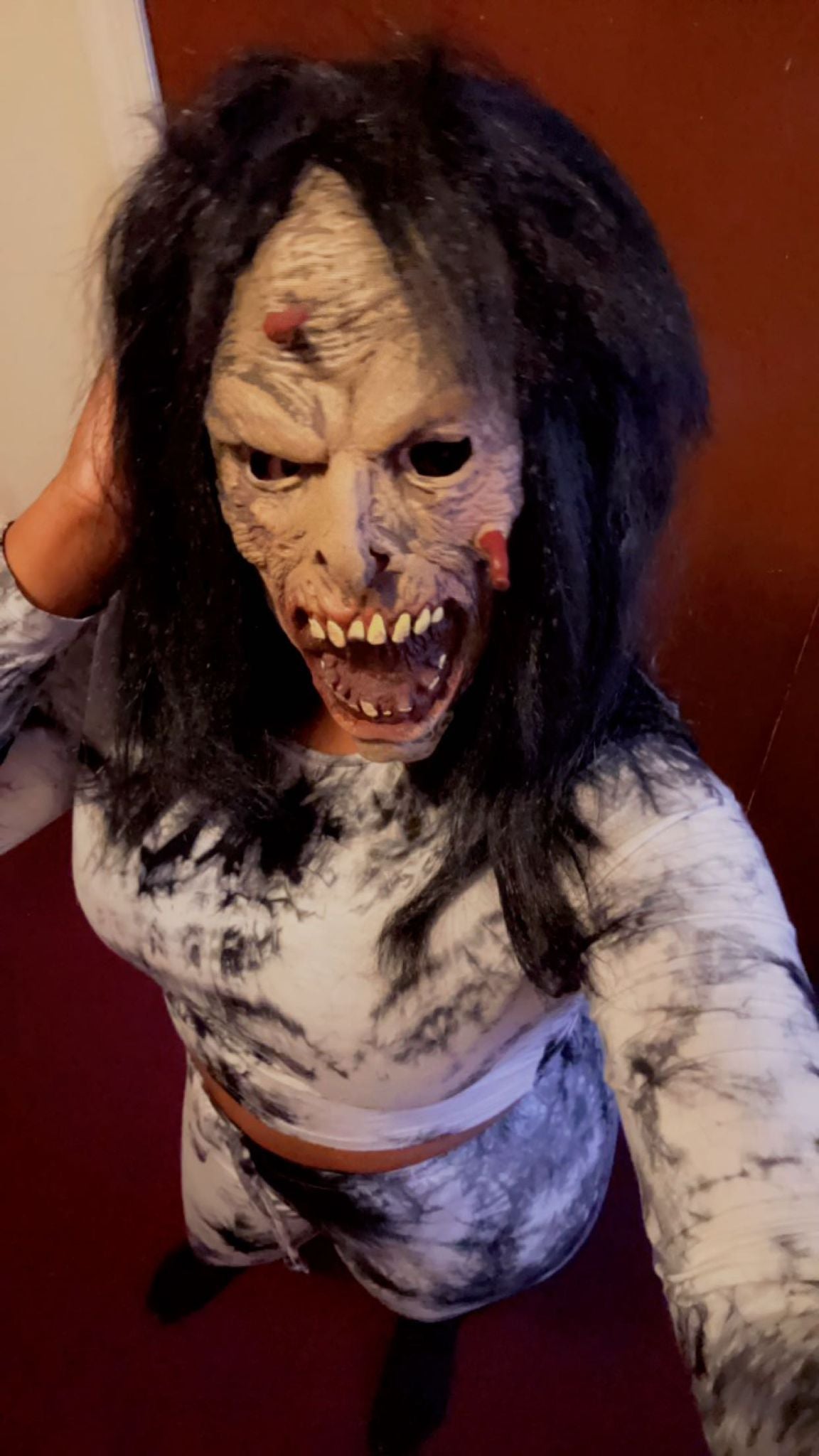 Night of the living dead Creepy Horror Worm Mask for Halloween - Perfect Scary Costume Accessory for Haunted Houses and Parties