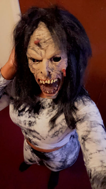 Night of the living dead Creepy Horror Worm Mask for Halloween - Perfect Scary Costume Accessory for Haunted Houses and Parties
